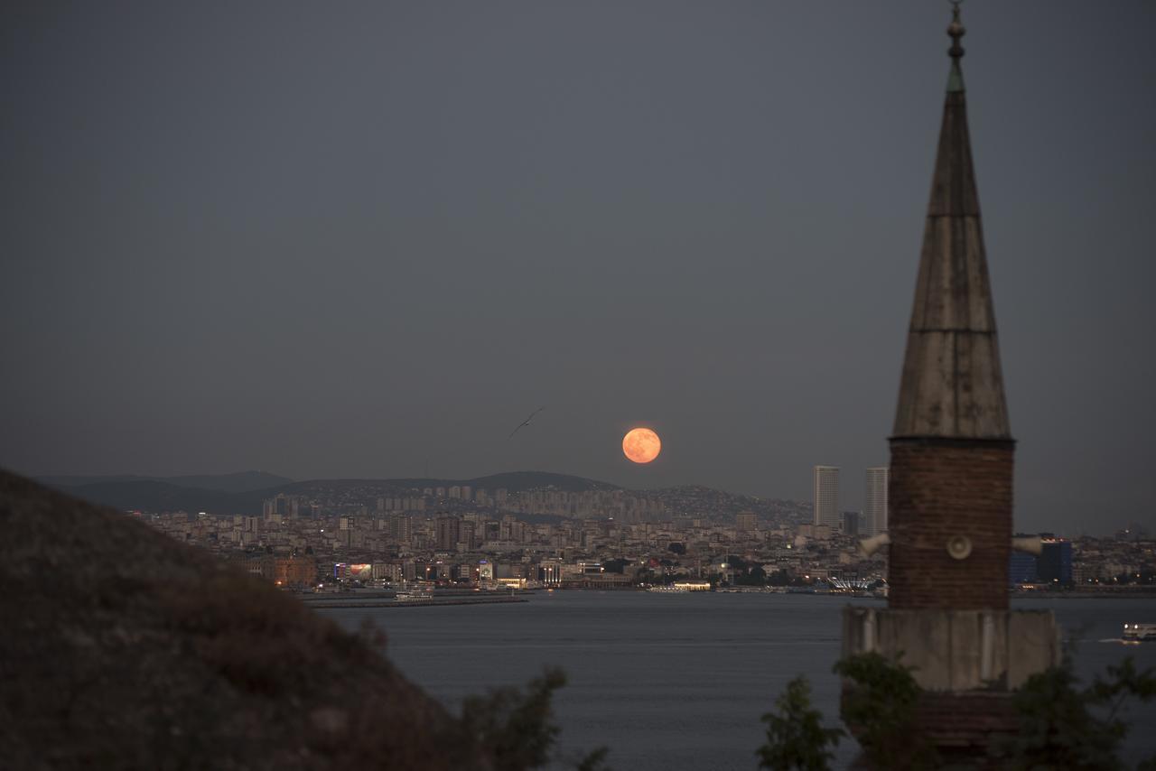 Hotel Empress Zoe Istanbul Exterior photo